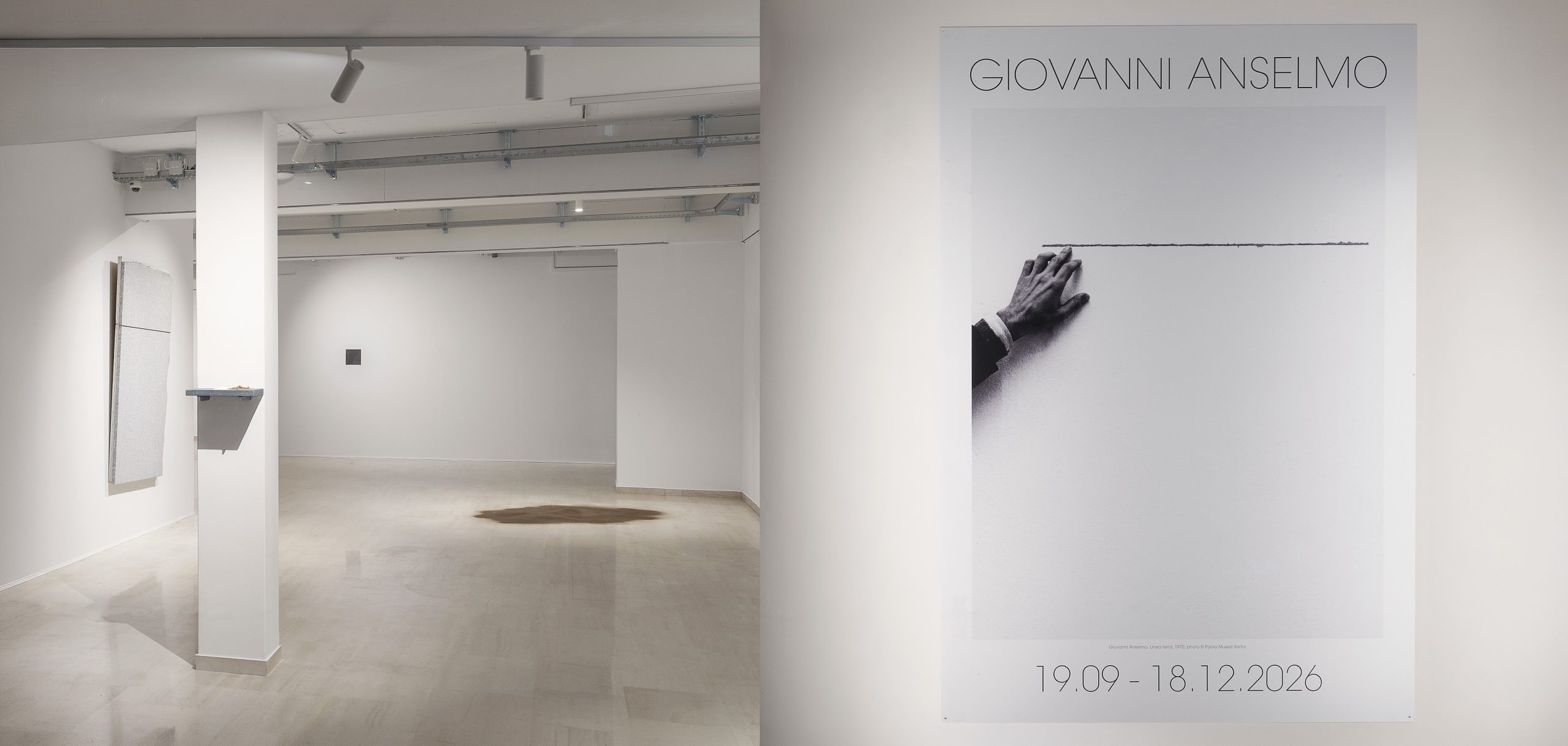 Image Current Exhibition - Giovanni Anselmo